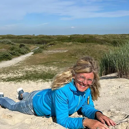 Ferienhaeuschen Nr 80 Am Kanal De Watersnip Holiday home Petten