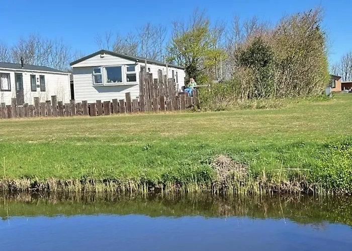 Ferienhaeuschen Nr 80 Am Kanal De Watersnip 페턴