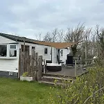 Ferienhaeuschen Nr 80 Am Kanal De Watersnip * Petten