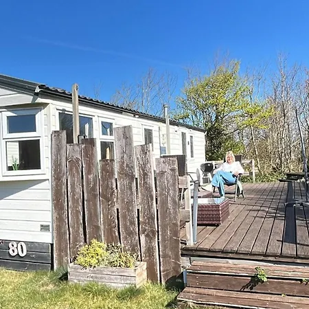 Ferienhaeuschen Nr 80 Am Kanal De Watersnip Semesterbostad Petten
